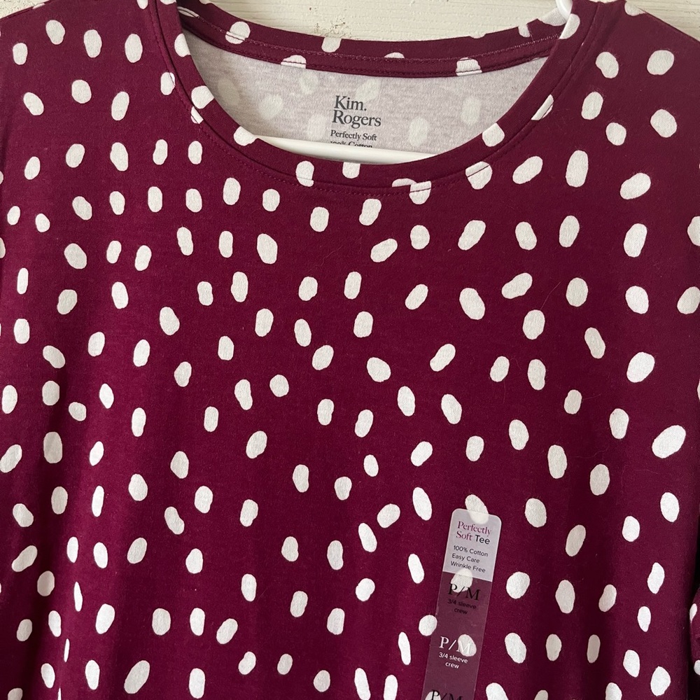 Kim Rogers Women's Burgundy and White Dot Blouse 3/4 Sleeve Sz‎ P/M - Picture 2 of 7